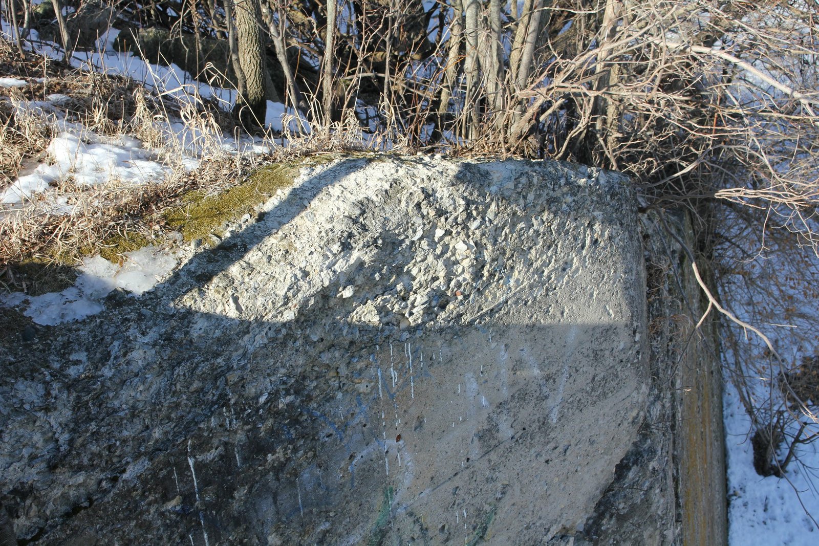 Spalling on west abutment